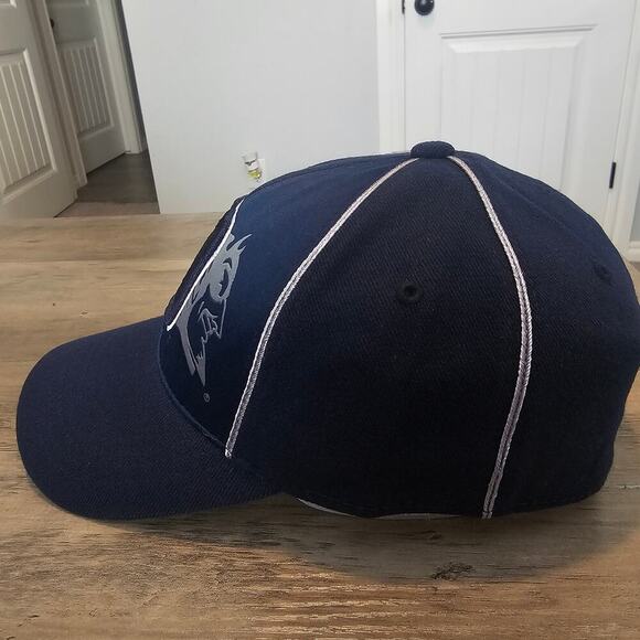 Vintage Duke Blue Devils Fitted Hat Cap 90s Dark Blue 3D Embroidered NCAA Retro - Picture 3 of 9